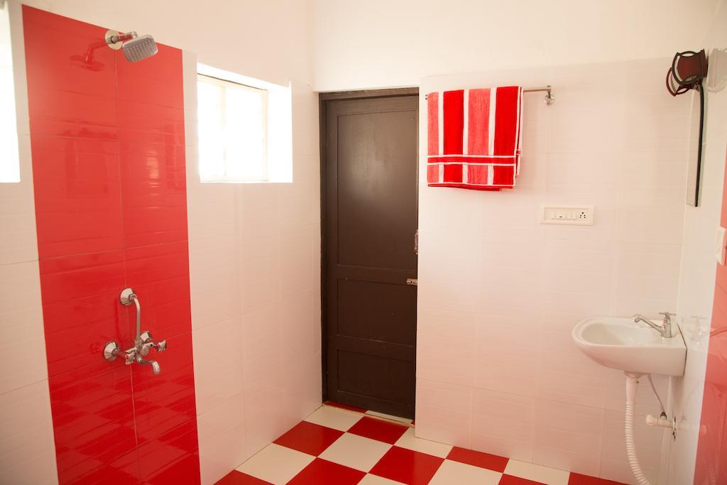 Sangeeth Beach Resort Kovalam Phòng bức ảnh