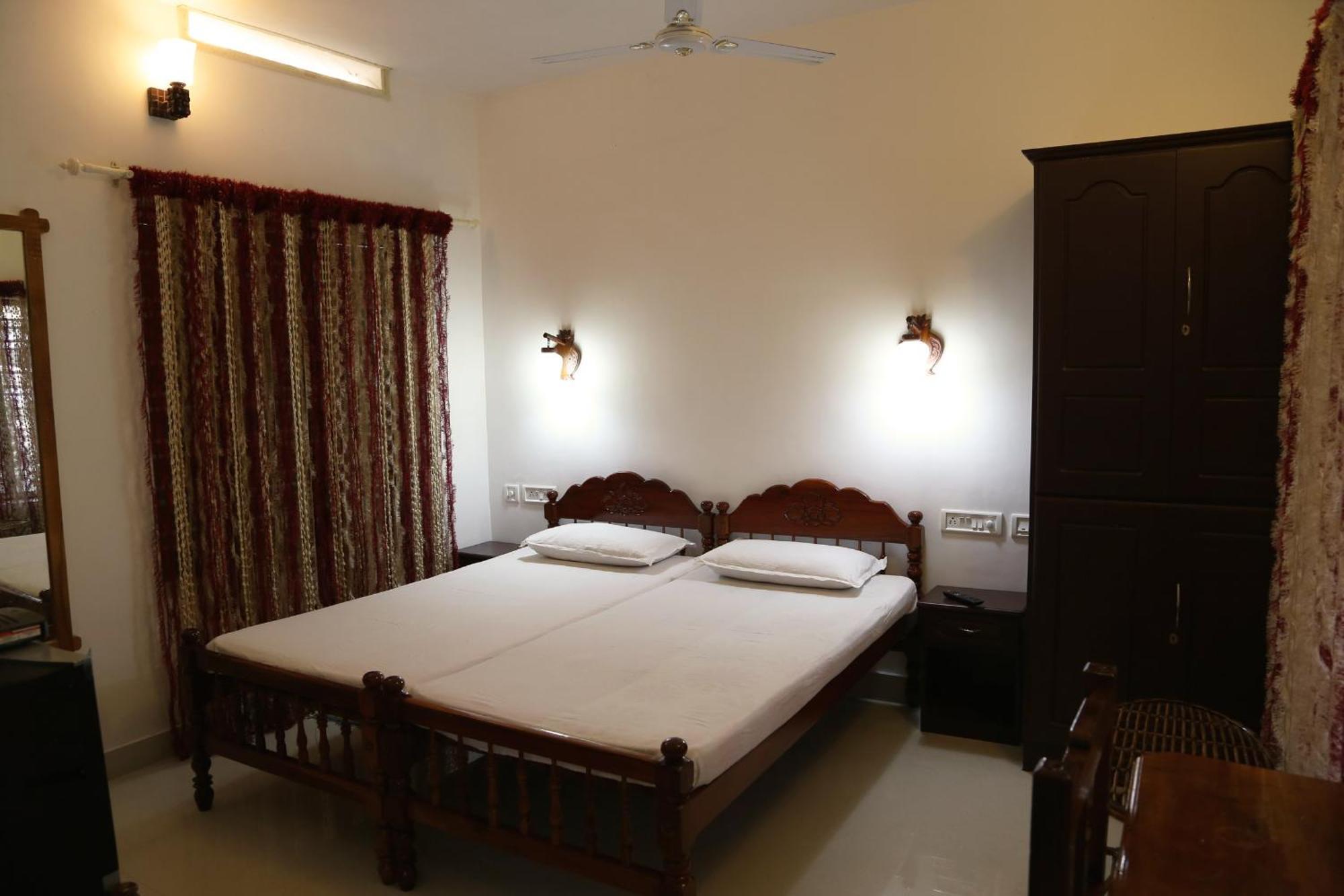 Sangeeth Beach Resort Kovalam Ngoại thất bức ảnh
